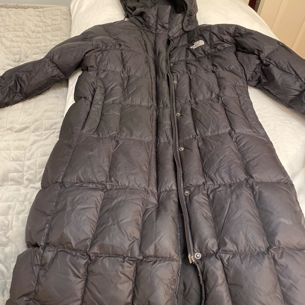 Women’s North Face Parka, Nylon, Down Insulation